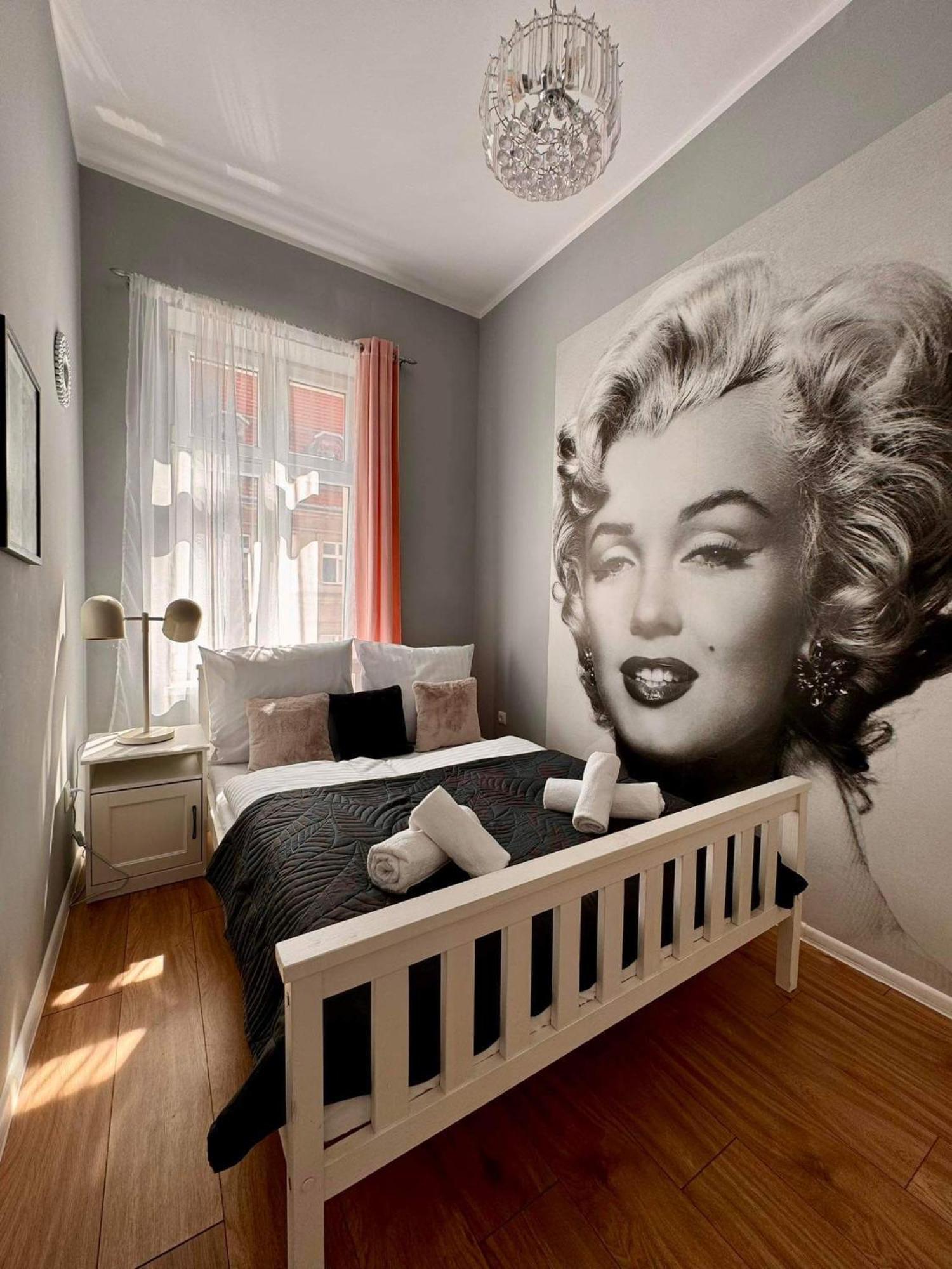 Apartament Filmowy Walbrzych Bagian luar foto